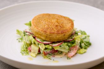 Gericht mit Käse von Christian Kuchler, Ceasar Salad mit Grillkäse